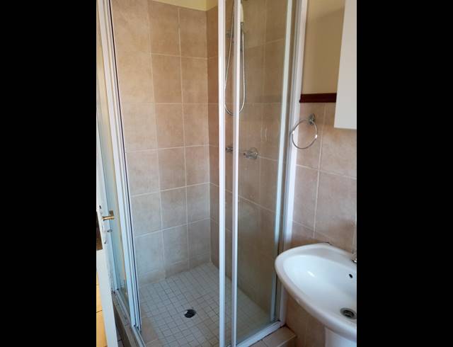 2 BEDROOM APARTMENT FOR SALE IN SUNNINGHILL